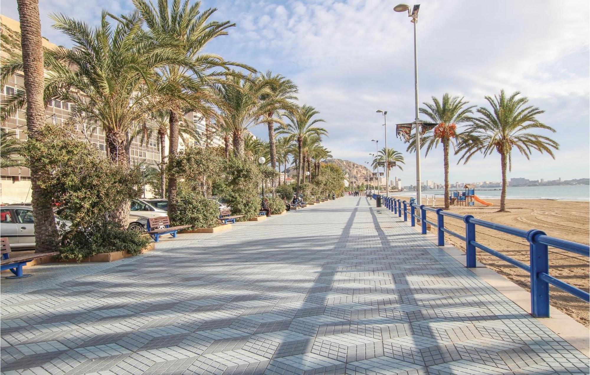 3 Bedroom Gorgeous Apartment In Alicante Zewnętrze zdjęcie